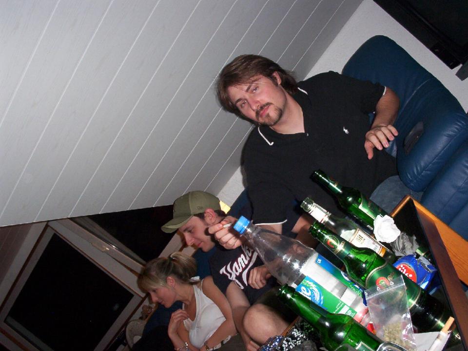 Lade Bild...