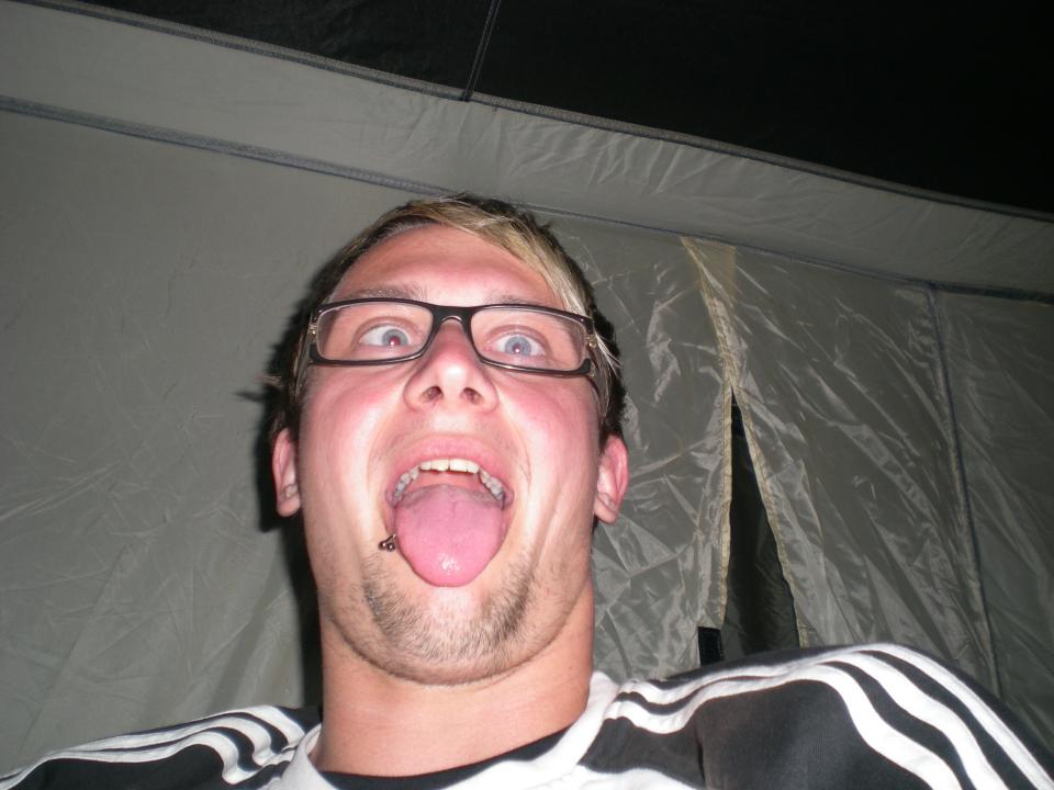 Lade Bild...